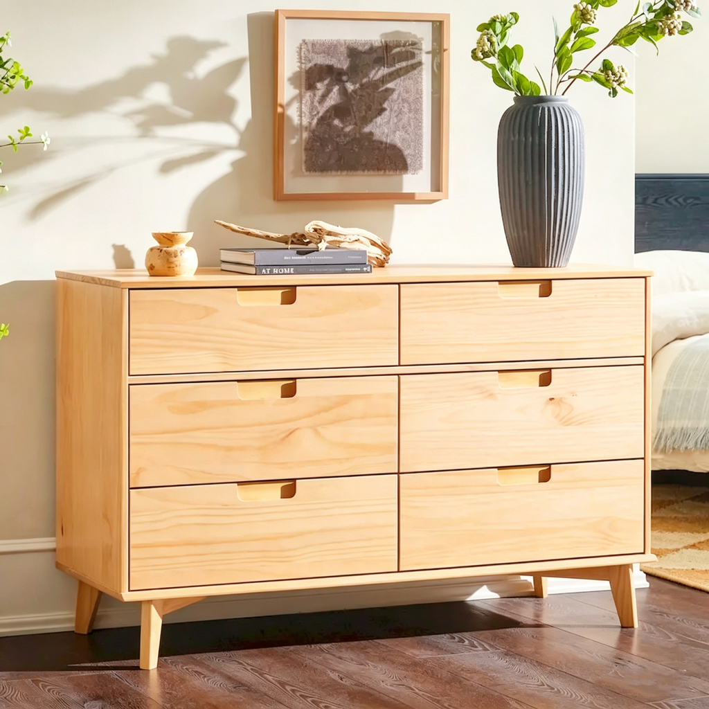 Commode médiévale en bois massif à six tiroirs